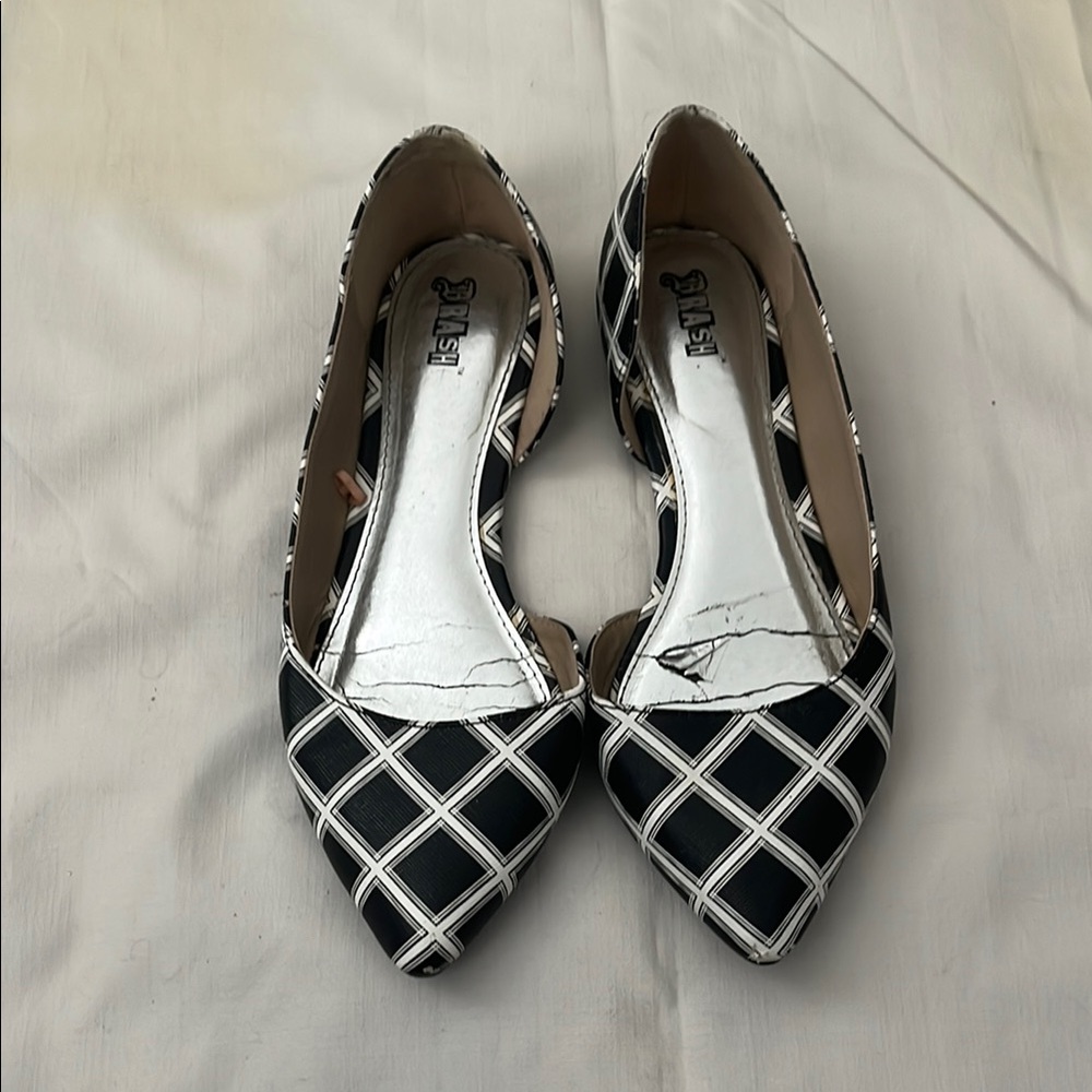 Brash Black and White Geometric Flats